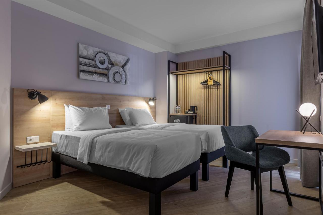 Kontrakt Boutique Hotel كييف الغرفة الصورة