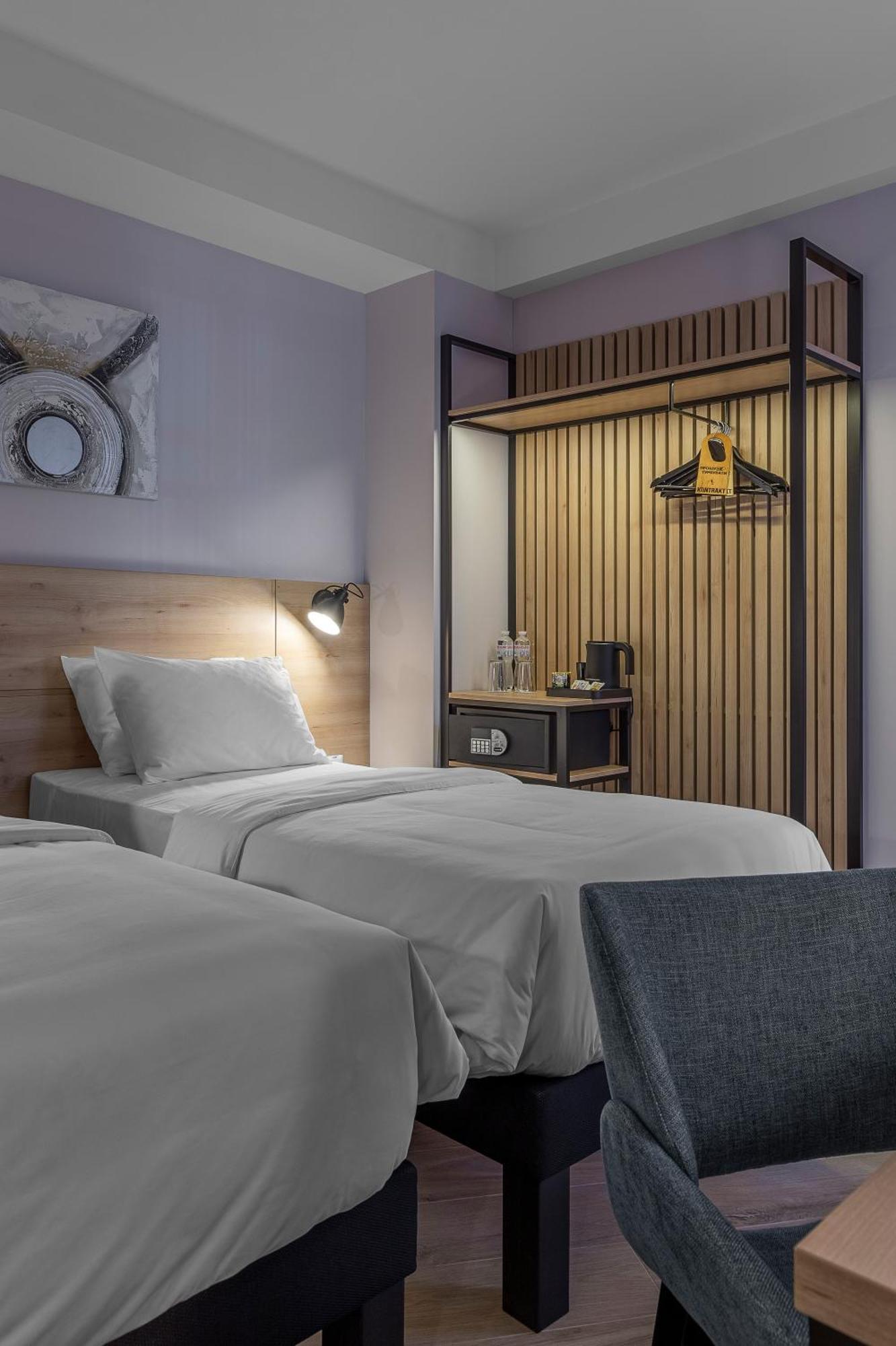 Kontrakt Boutique Hotel كييف الغرفة الصورة