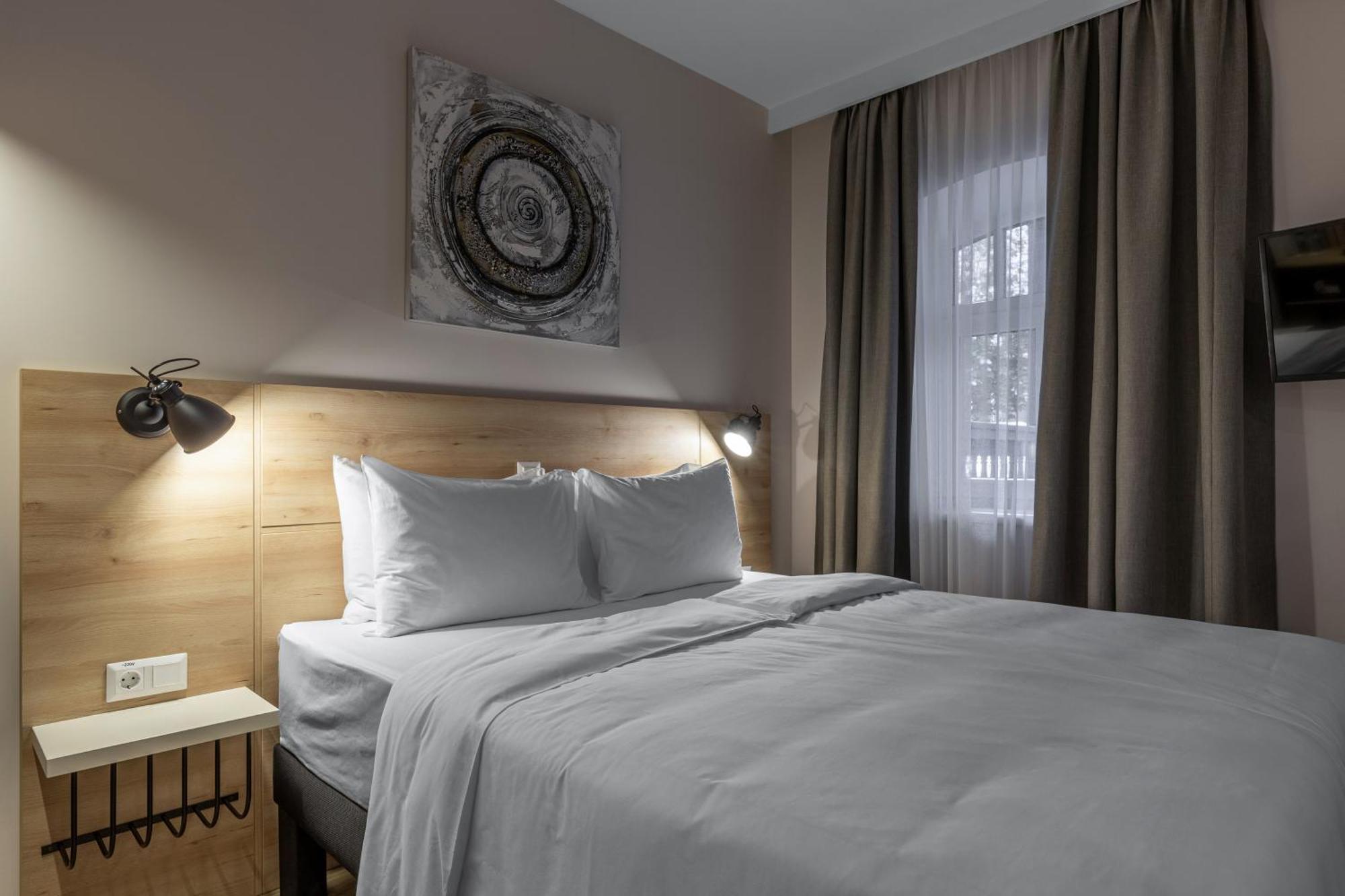 Kontrakt Boutique Hotel كييف الغرفة الصورة